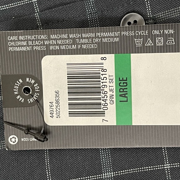 VAN H | Plaid Wrinkle Free Button Down Dress Shirt - Picture 6 of 11